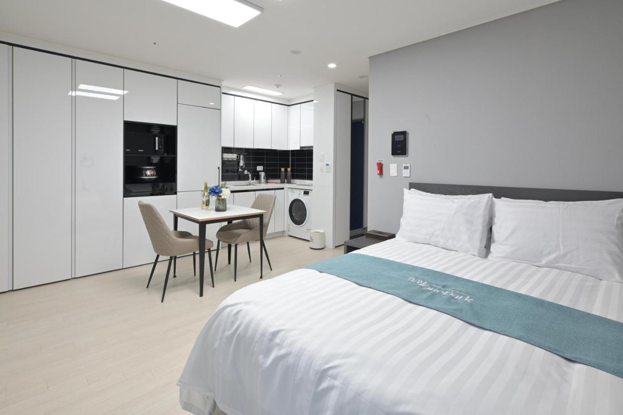 Bayone Park Appartement Yeosu Buitenkant foto